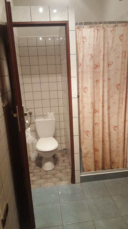 Smocza Jama Hostel Краков Экстерьер фото