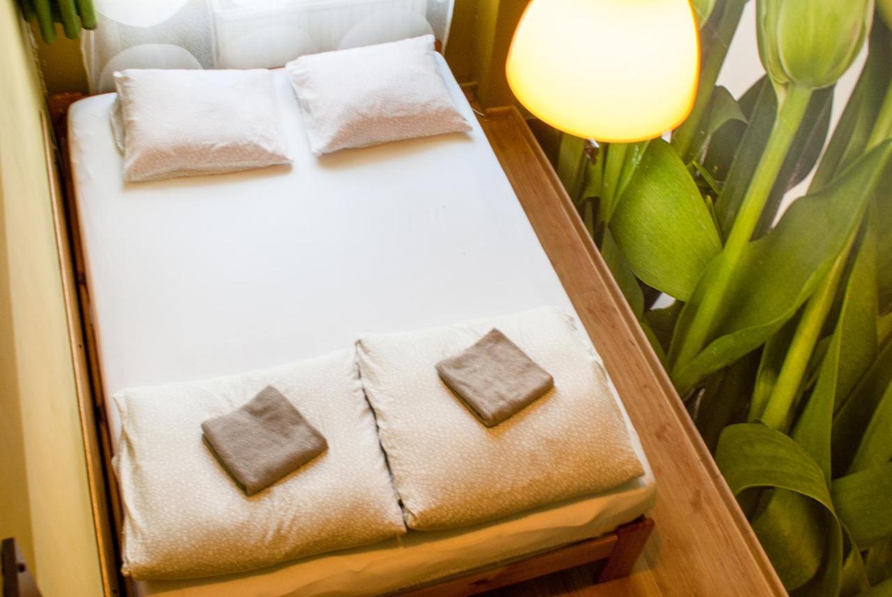 Smocza Jama Hostel Краков Экстерьер фото